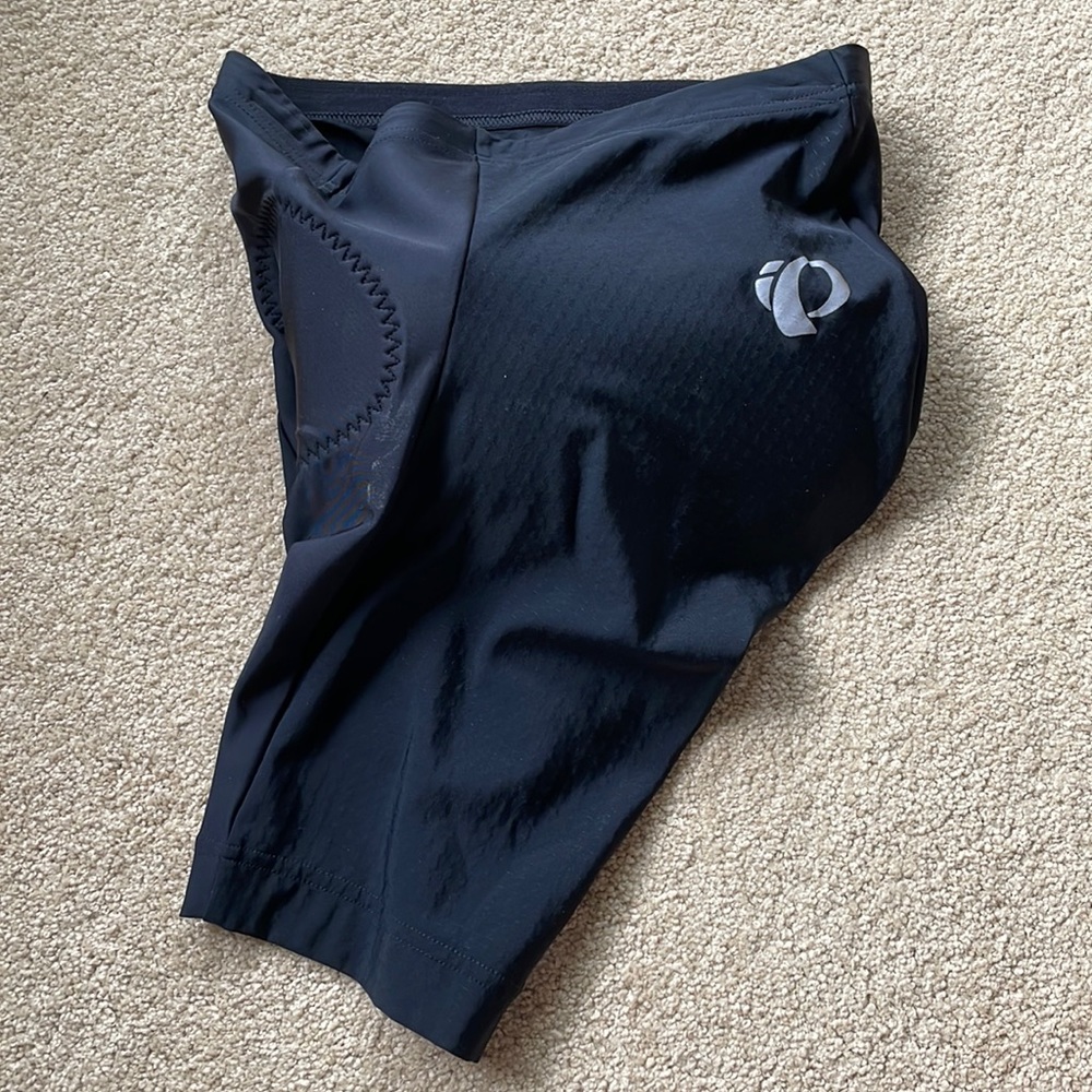 Pearl Izumi padded cycling shorts size M